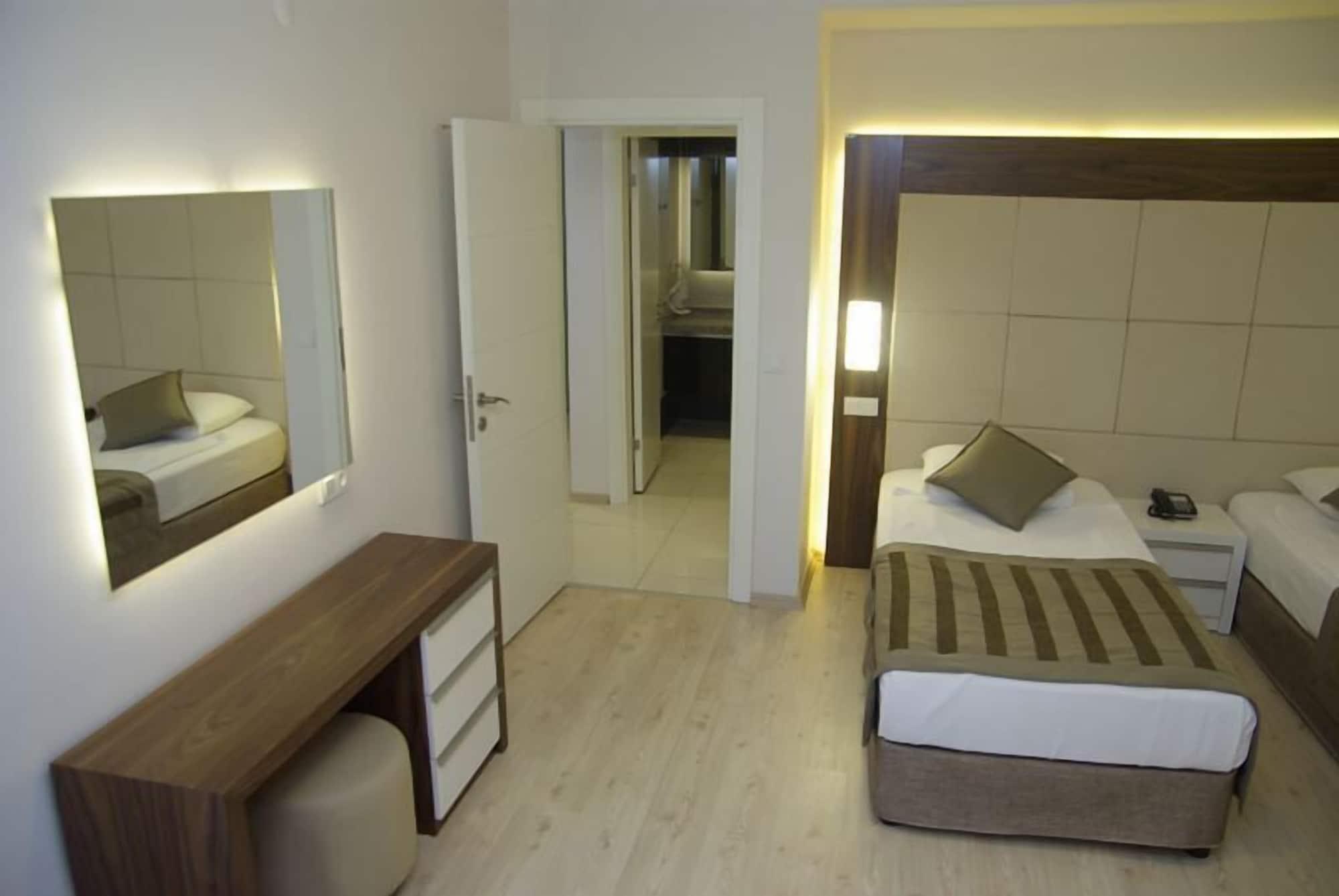 Delfino Buti̇k Otel Alanya Esterno foto