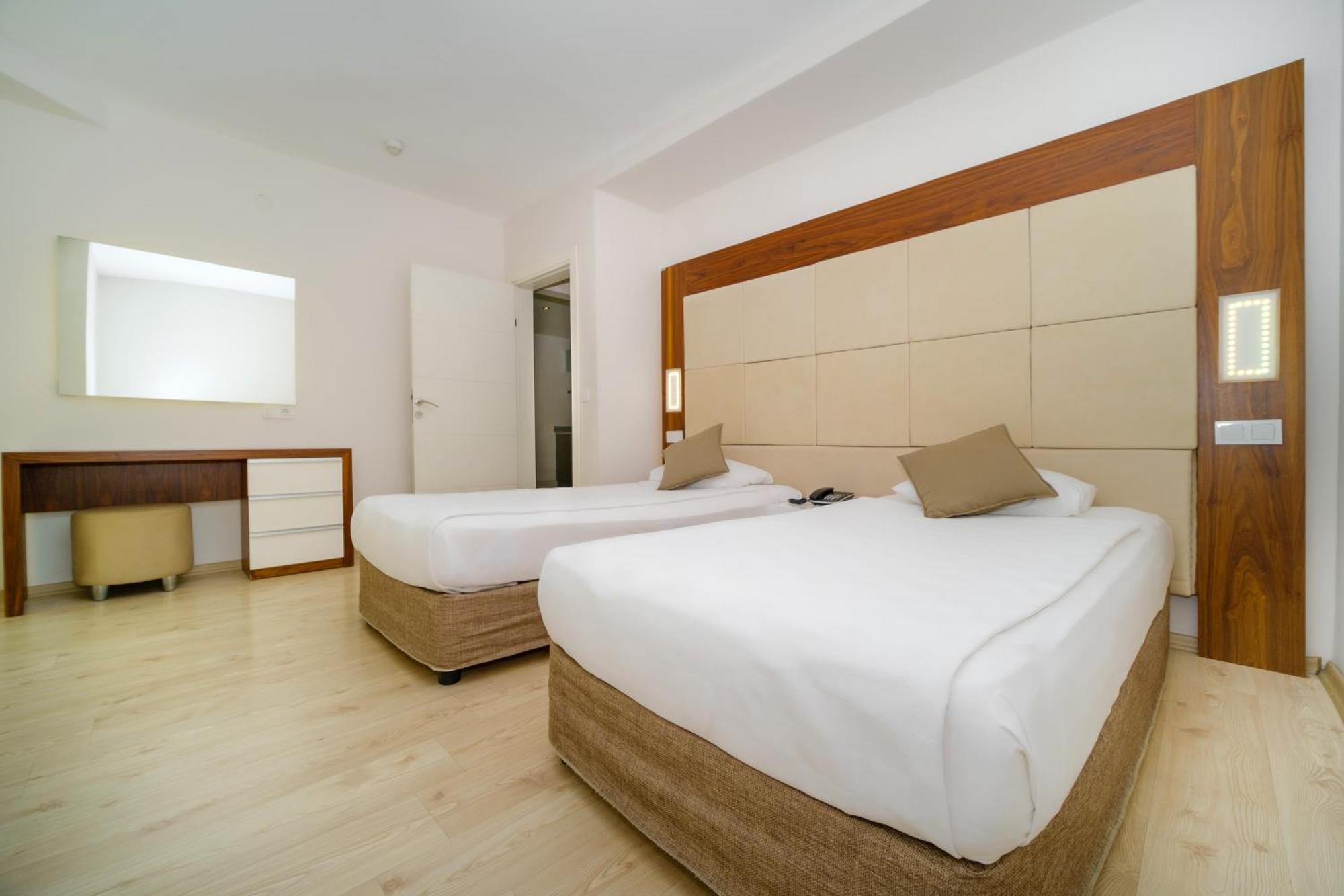 Delfino Buti̇k Otel Alanya Esterno foto